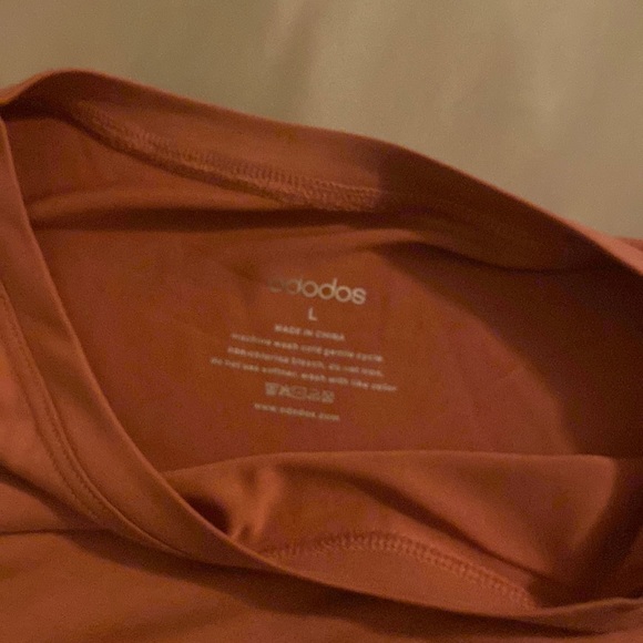 ODODOS 3 pack work out tank top THIS ITEM IS SOLD. Unable to remove listing - Picture 9 of 10